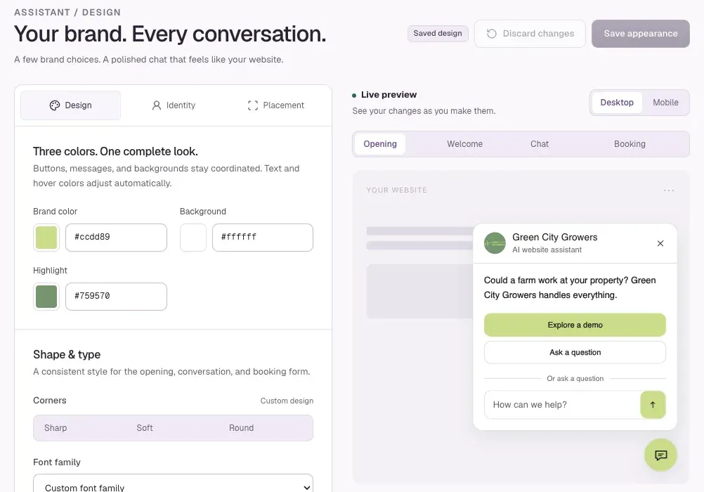 Darwin's widget appearance editor: brand, background and highlight colors on the left, and a live preview of the chat with Desktop and Mobile views on the right